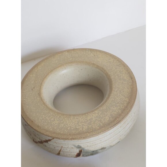 Pottery Pansy Posy Ring Phil Yordy, Conestoga River Pottery, St. Jacobs, Ontario - Picture 7 of 10